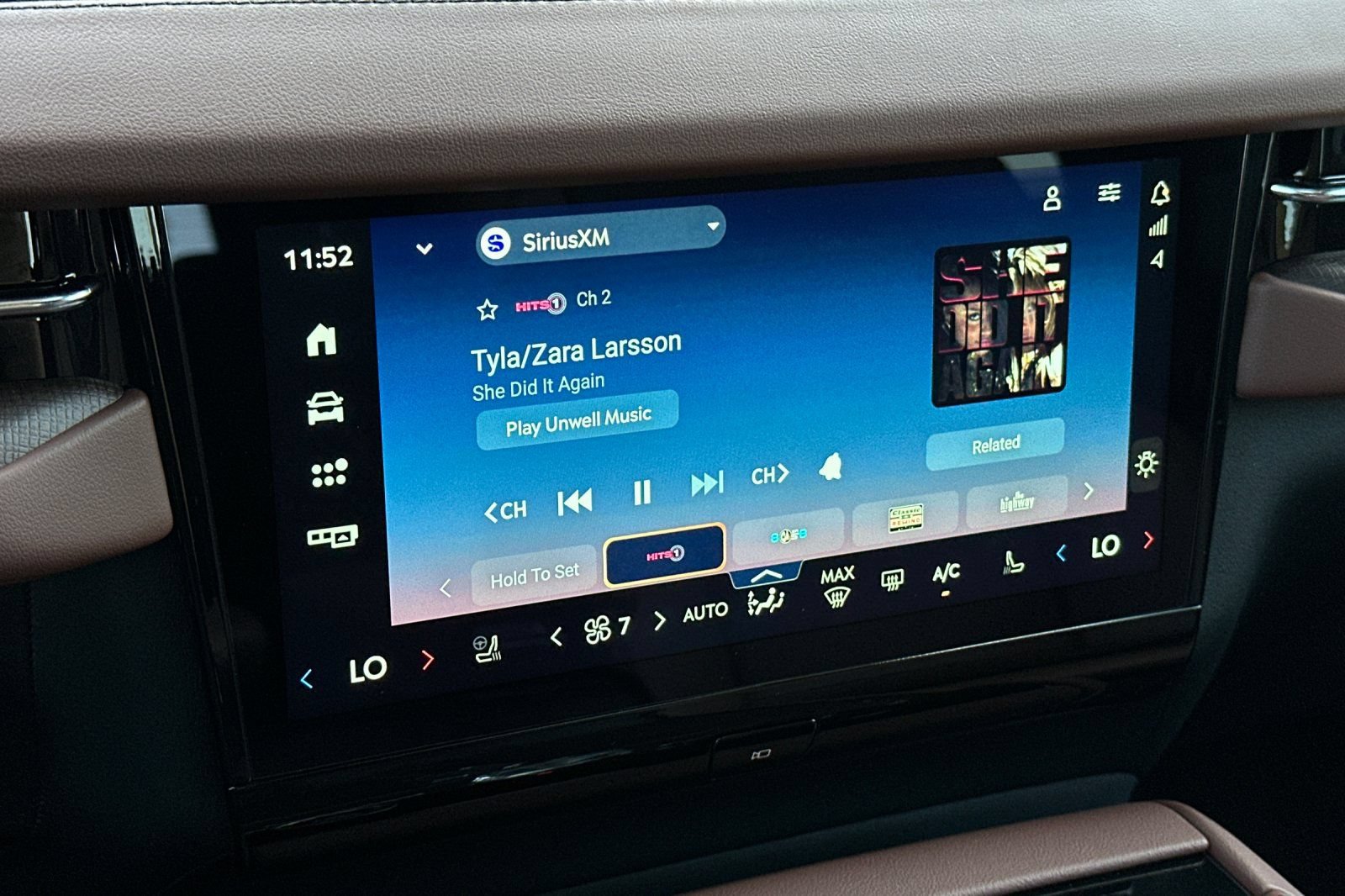 New 2026 Lincoln Navigator Reserve AWD/4WD image 18