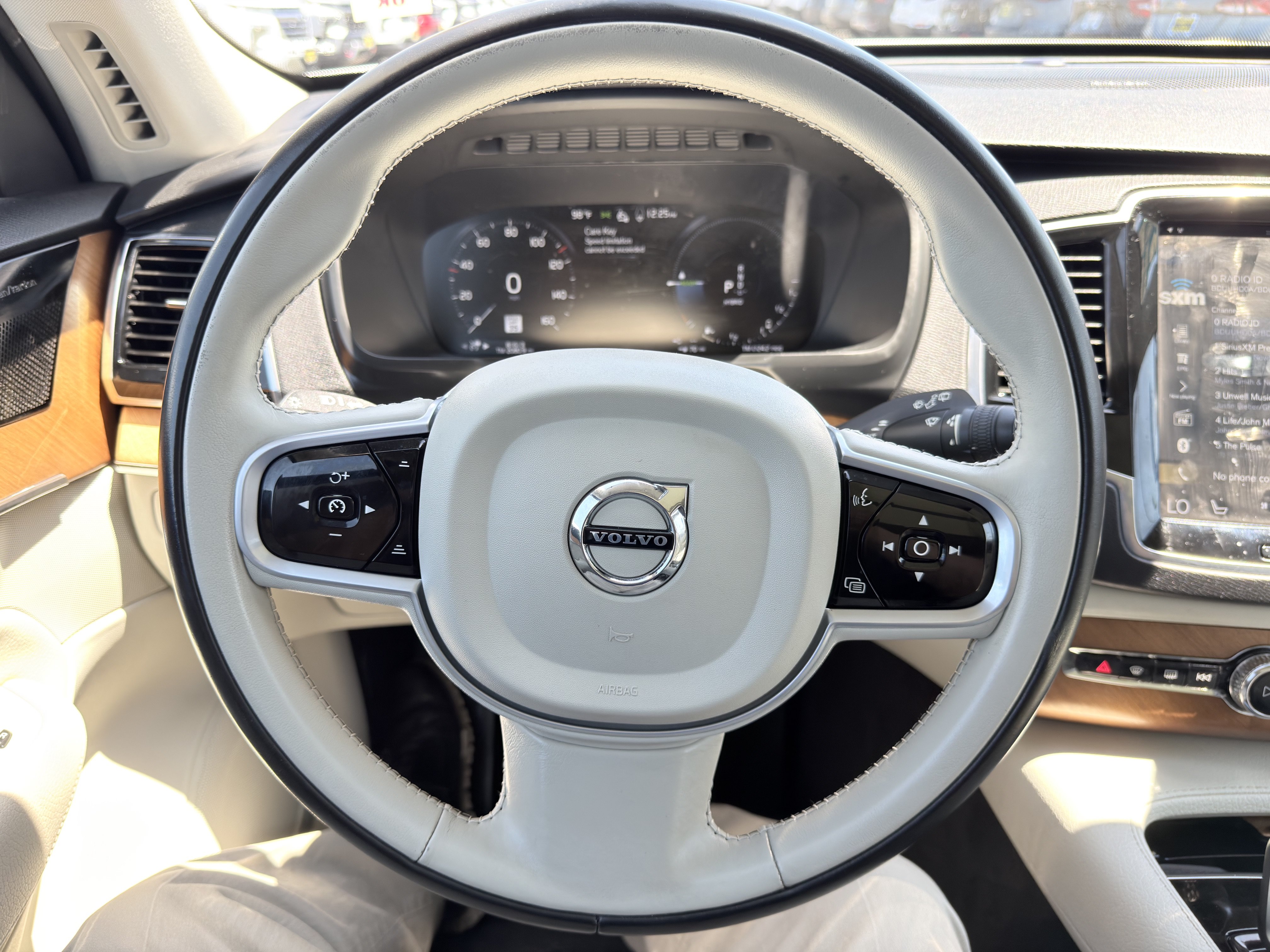 Used 2021 Volvo XC90 T8 Inscription Expression w/ Advanced Package AWD/4WD image 30