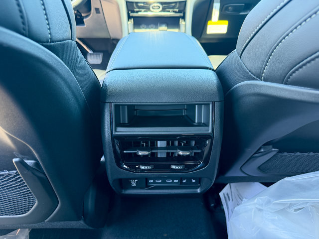 New 2026 Jeep Grand Cherokee Limited w/ Limited Altitude Package AWD/4WD image 25