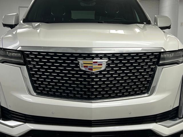 Used 2024 Cadillac Escalade ESV Premium Luxury w/ Performance Package AWD/4WD image 9