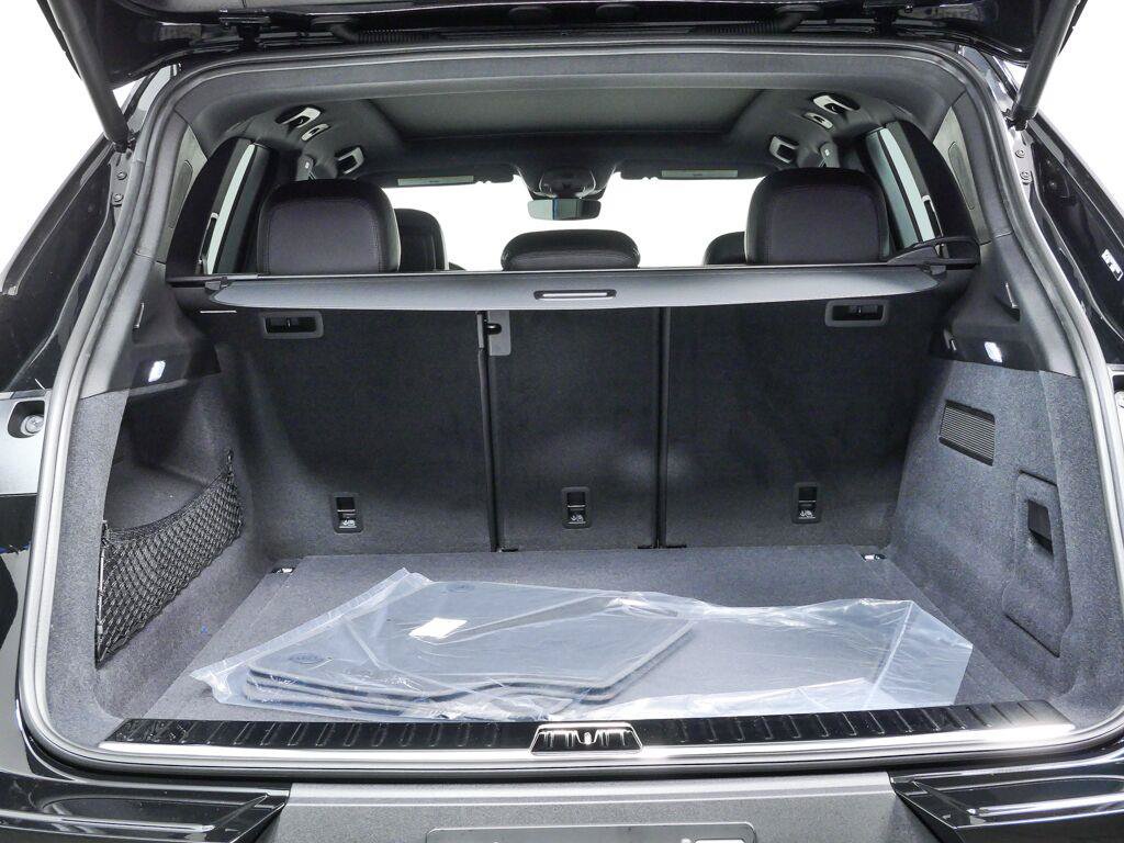 New 2026 Porsche Cayenne AWD/4WD image 32