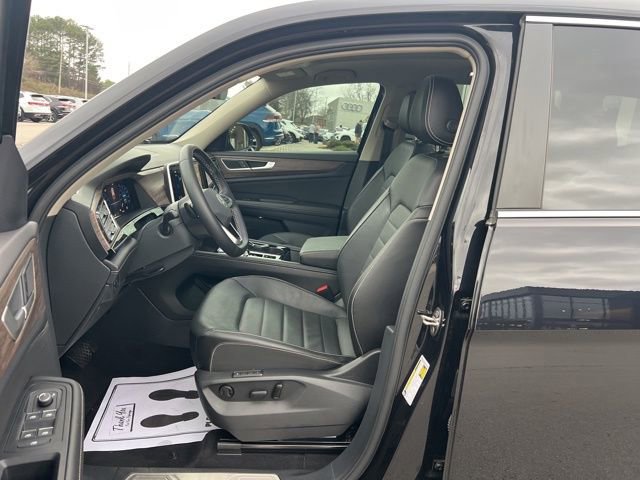 Certified 2025 Volkswagen Atlas SEL image 29