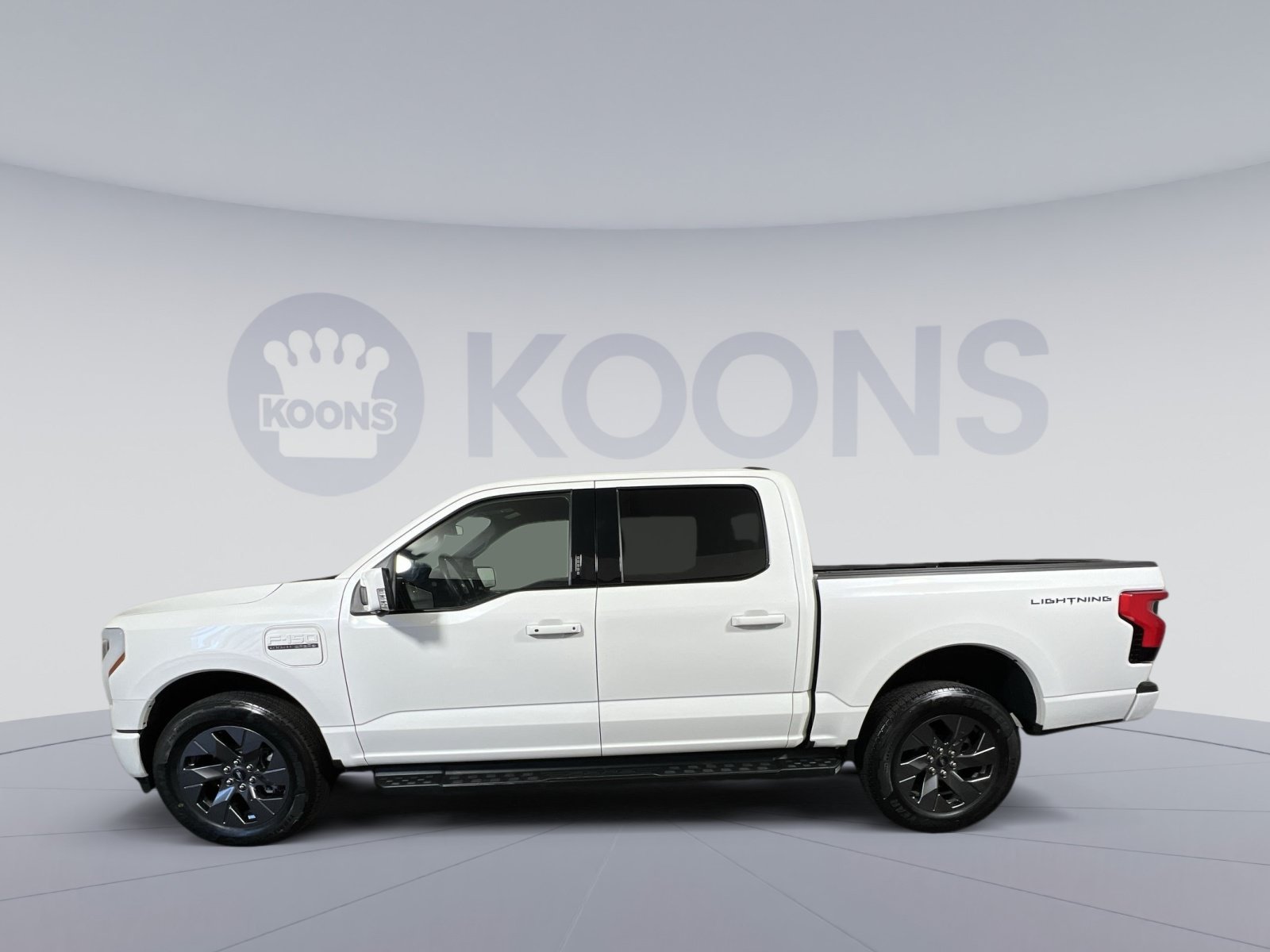 Used 2023 Ford F150 Lightning Lariat AWD/4WD image 7