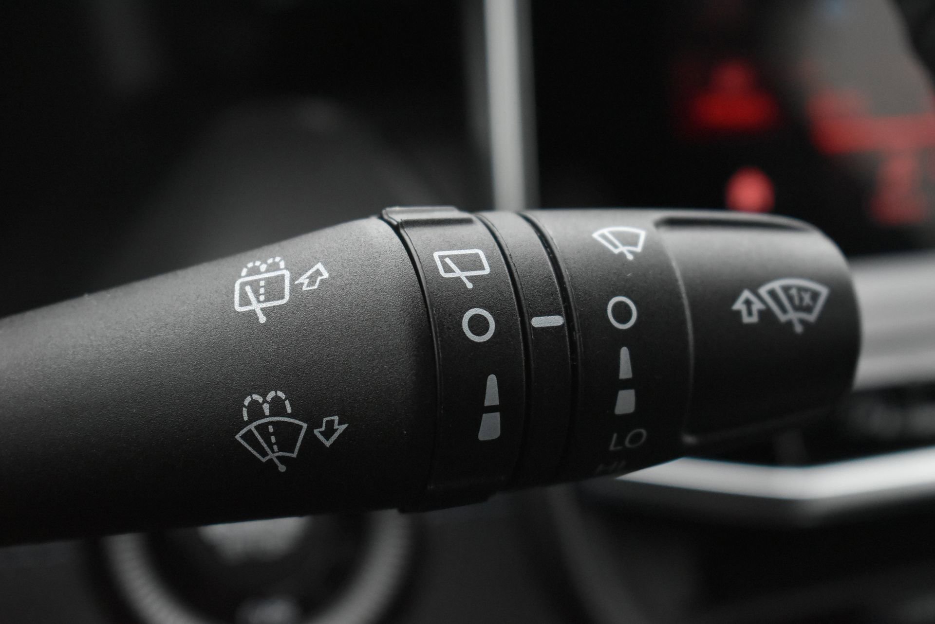 New 2026 Jeep Compass Latitude image 24