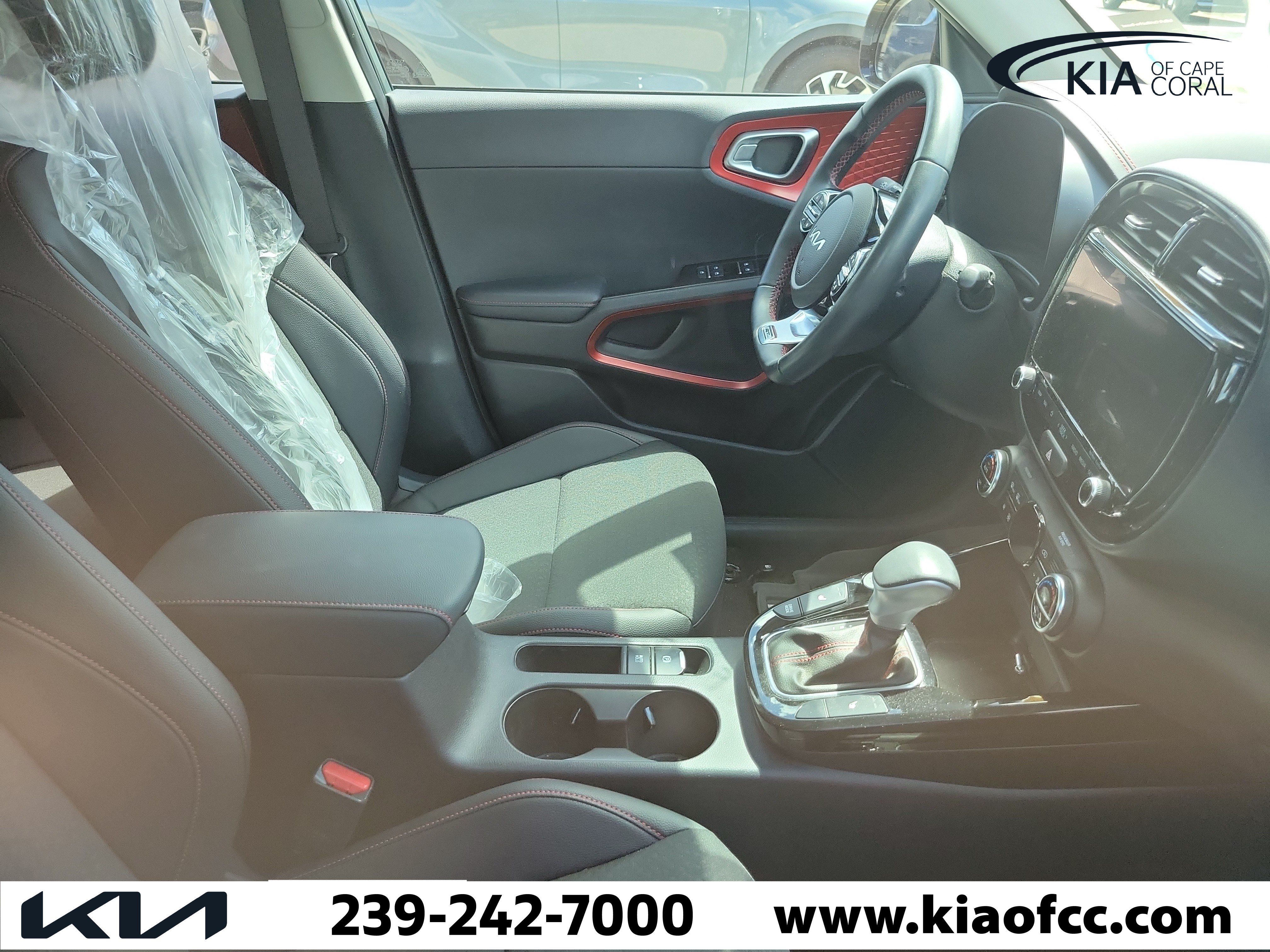 Certified 2024 Kia Soul GT-Line w/ GT-Line Technology Package FWD image 9