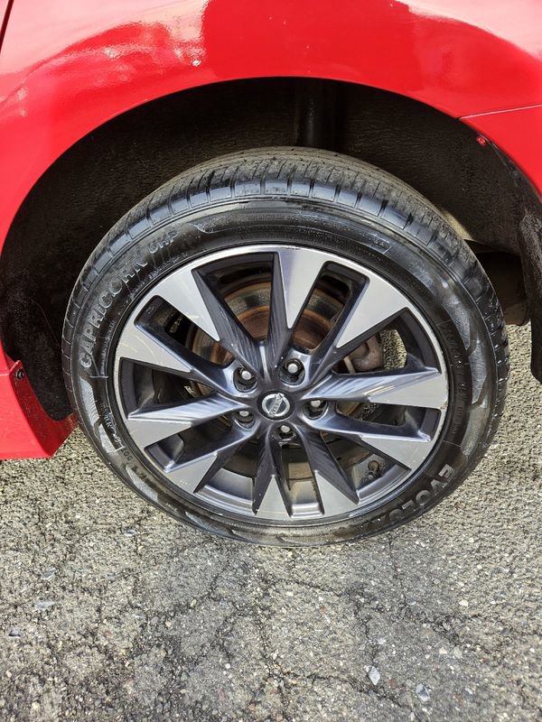 Used 2019 Nissan Sentra SR image 11