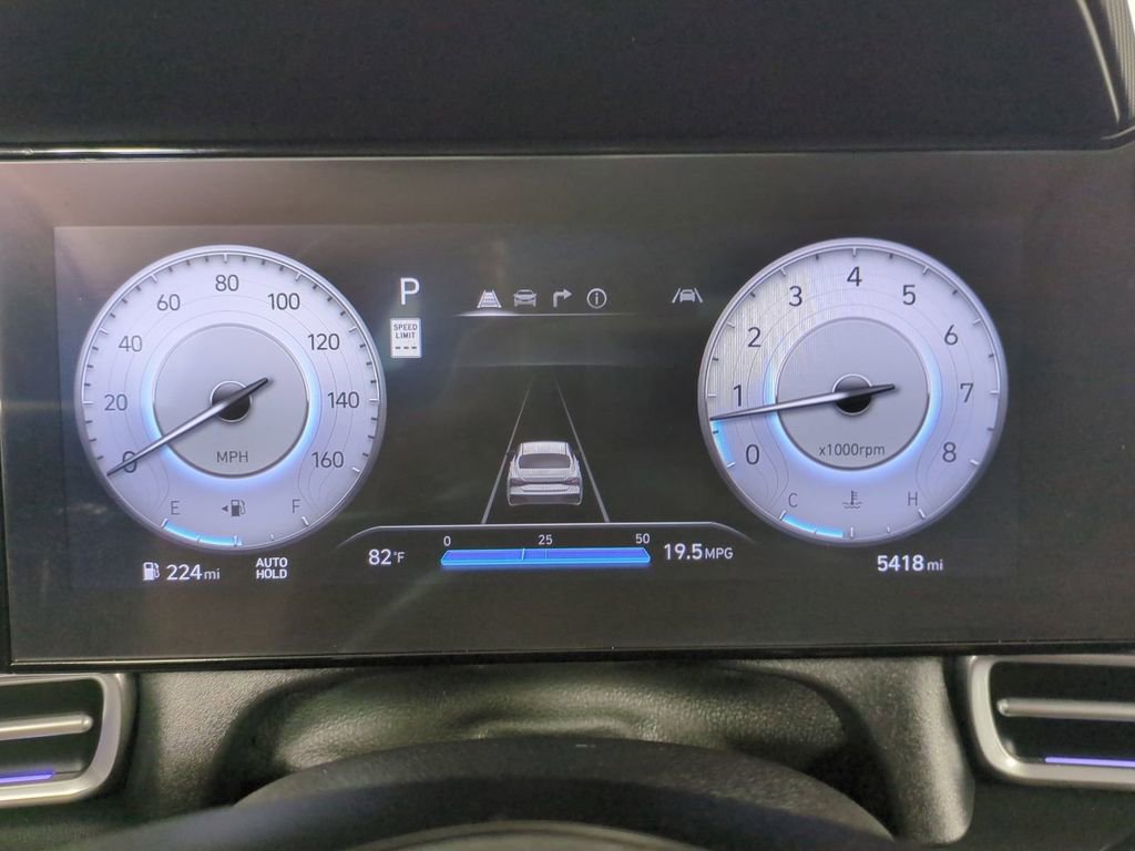 Used 2024 Hyundai Elantra SEL w/ Convenience Package image 34