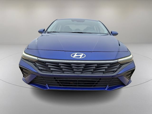 Certified 2024 Hyundai Elantra SEL FWD image 3