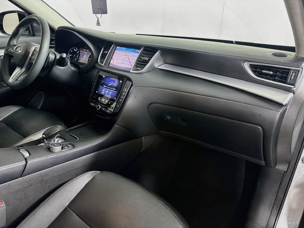Certified 2019 INFINITI QX50 Essential w/ Proactive Package FWD image 38