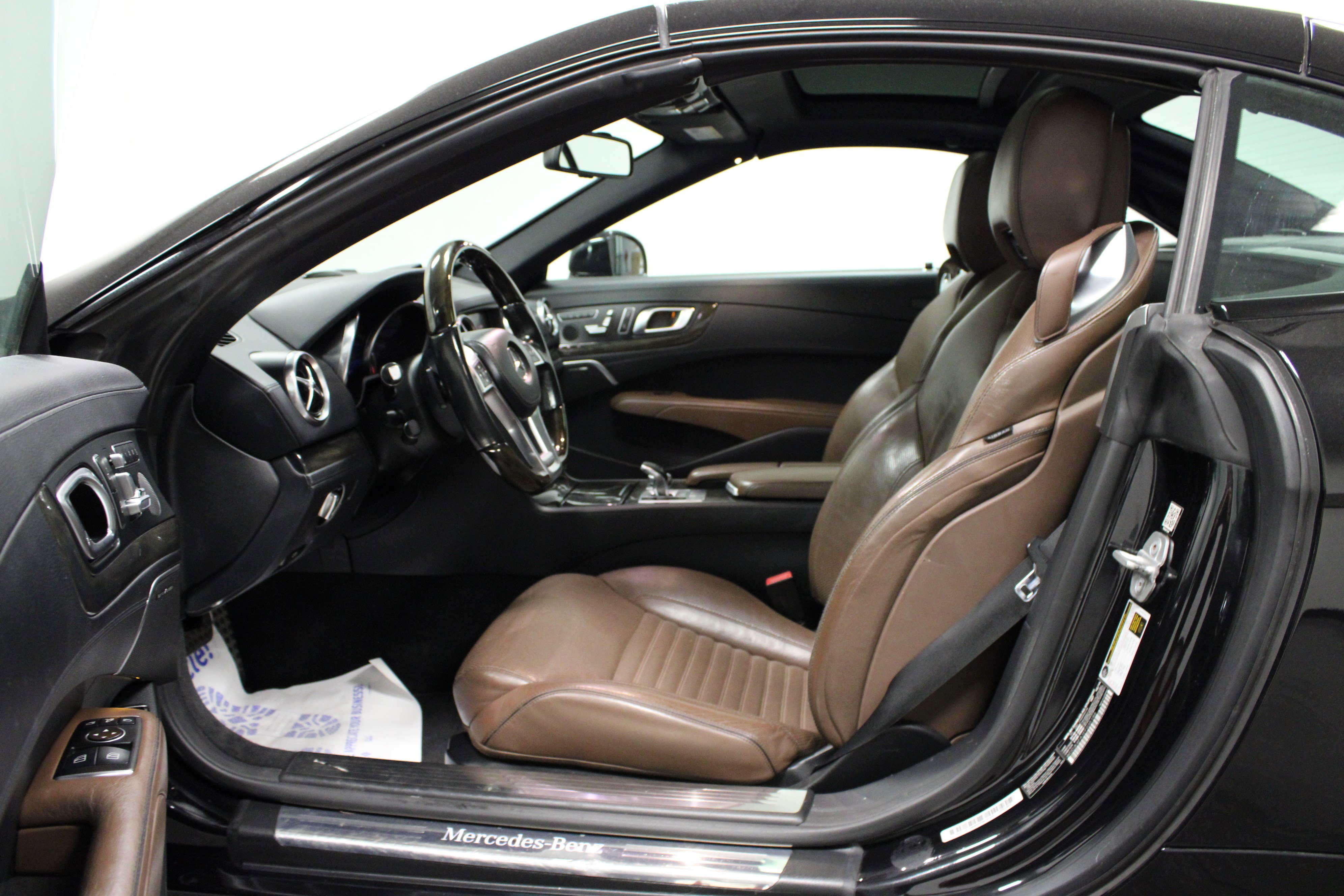 Used 2015 Mercedes-Benz SL 400 image 12