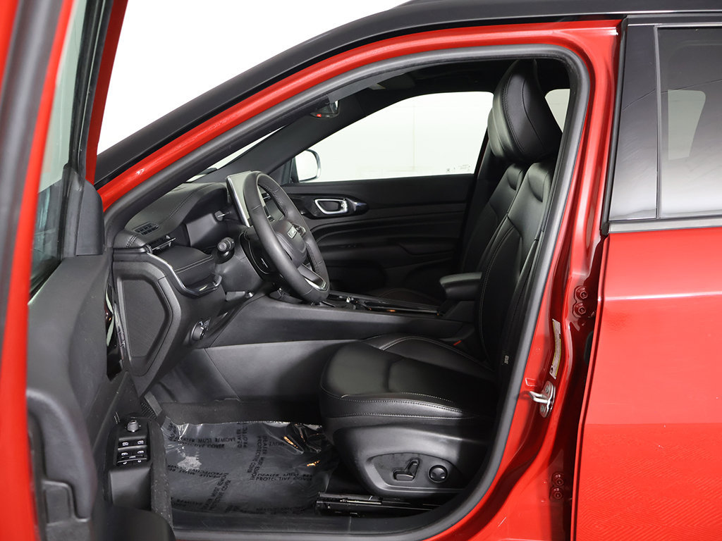 Used 2024 Jeep Compass Limited w/ High Altitude Package AWD/4WD image 32