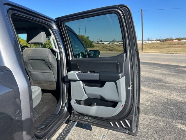 Used 2022 Ford F150 XLT w/ Equipment Group 302A High AWD/4WD image 16