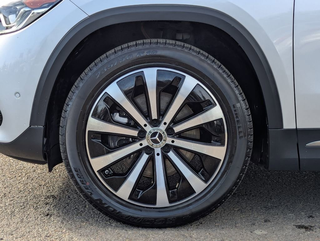 Used 2021 Mercedes-Benz GLA 250 4MATIC image 39