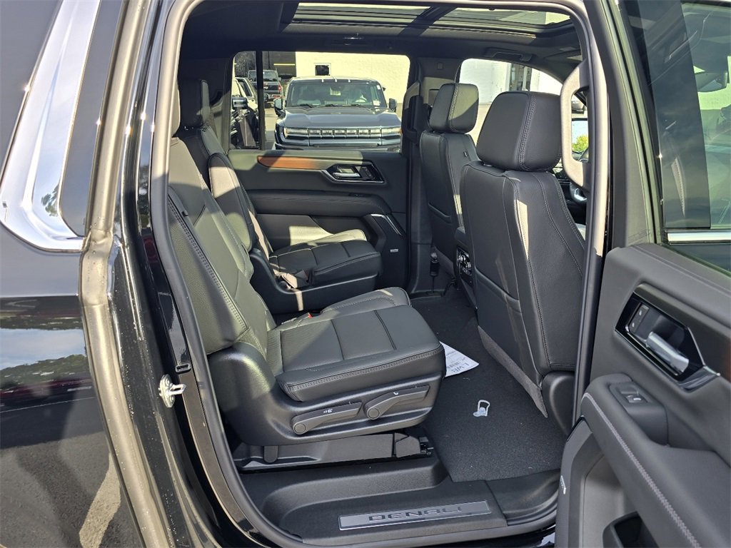 New 2026 GMC Yukon XL Denali image 32