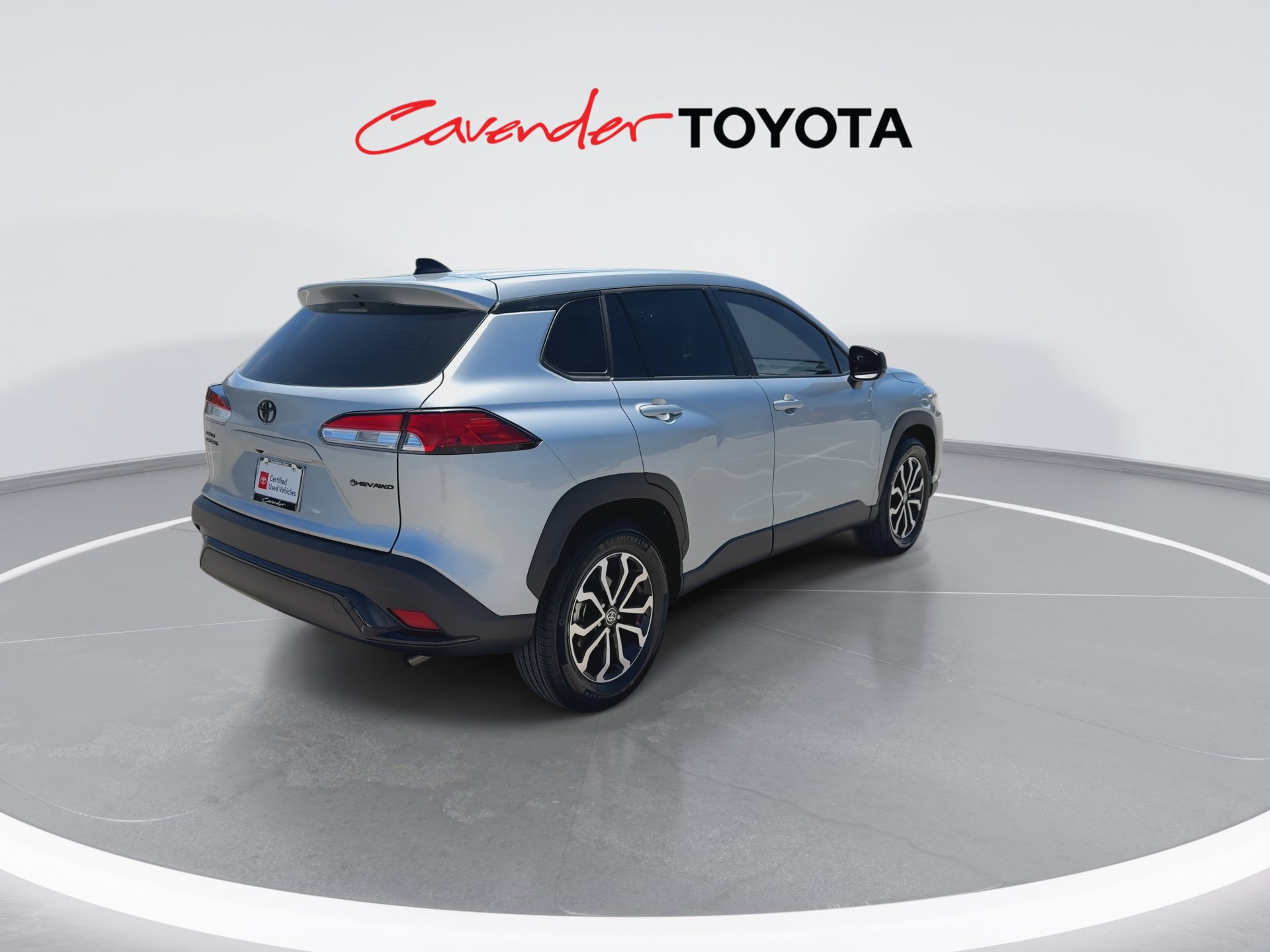 Used 2025 Toyota Corolla Cross AWD Hybrid image 8