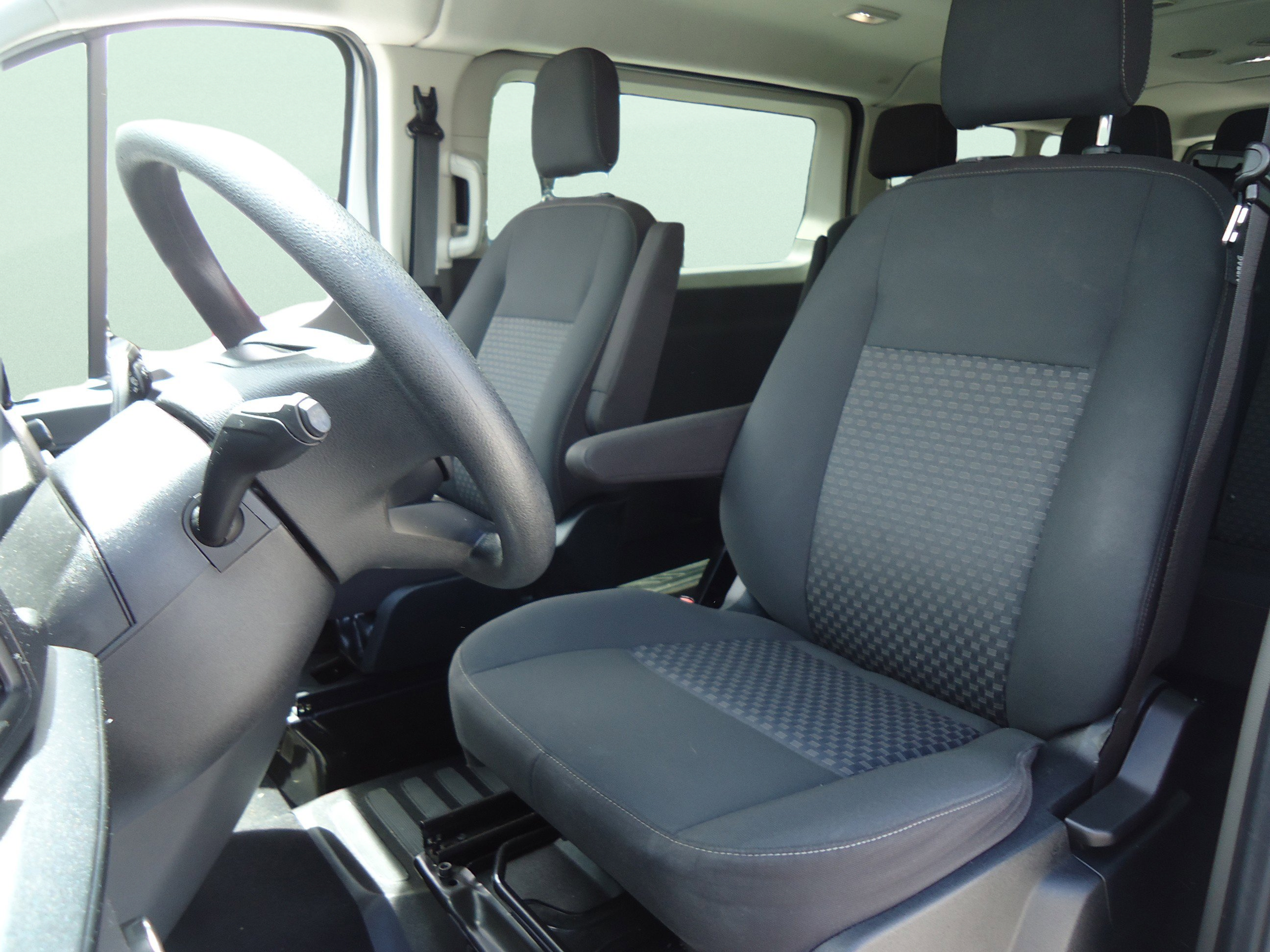 Used 2022 Ford Transit 350 XLT AWD/4WD image 21