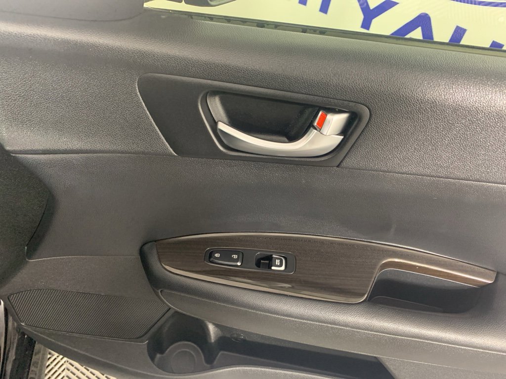 Used 2019 Kia Optima EX image 40