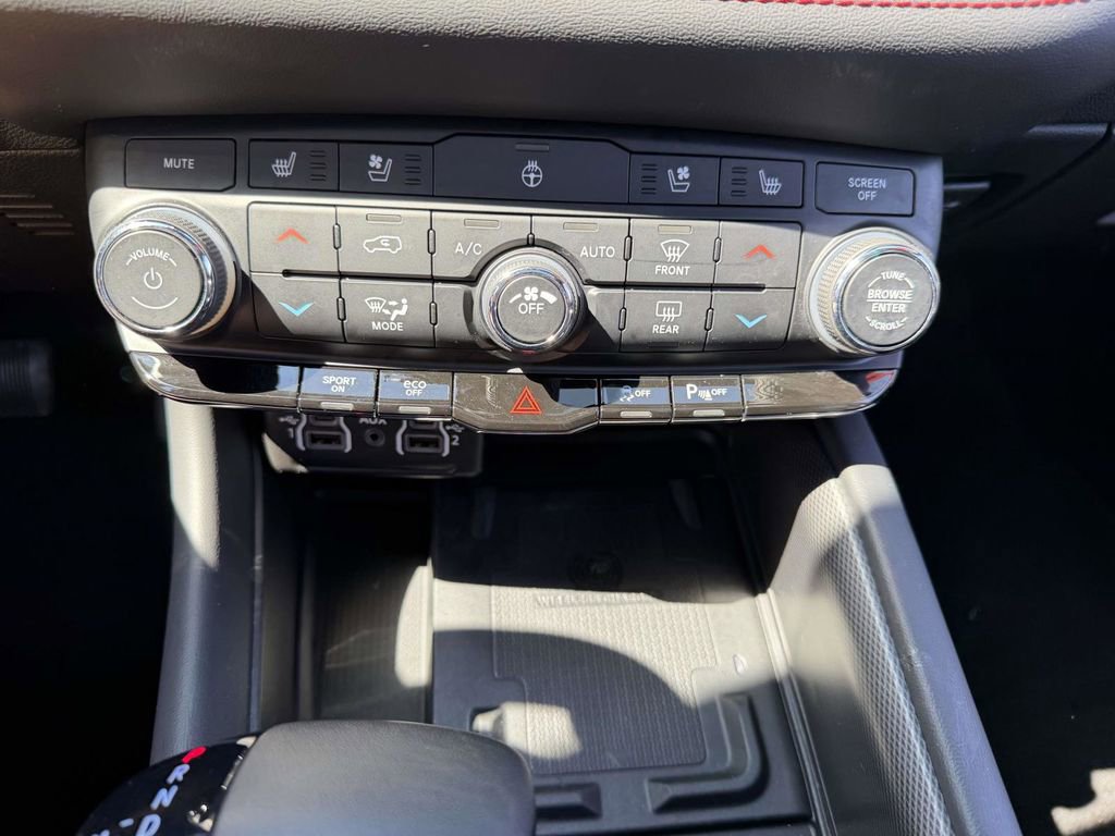 Used 2024 Dodge Durango R/T AWD/4WD image 29