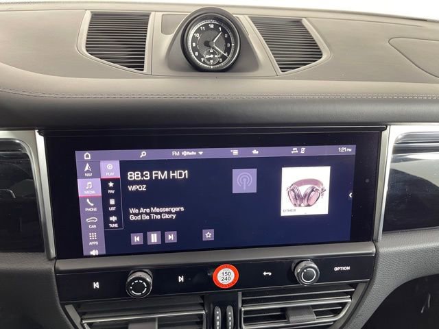 New 2025 Porsche Macan image 41