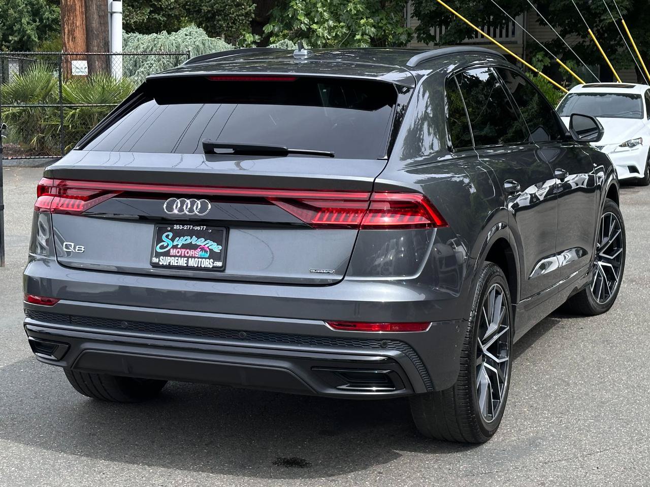 Used 2019 Audi Q8 Premium Plus w/ Premium Plus AWD/4WD image 24