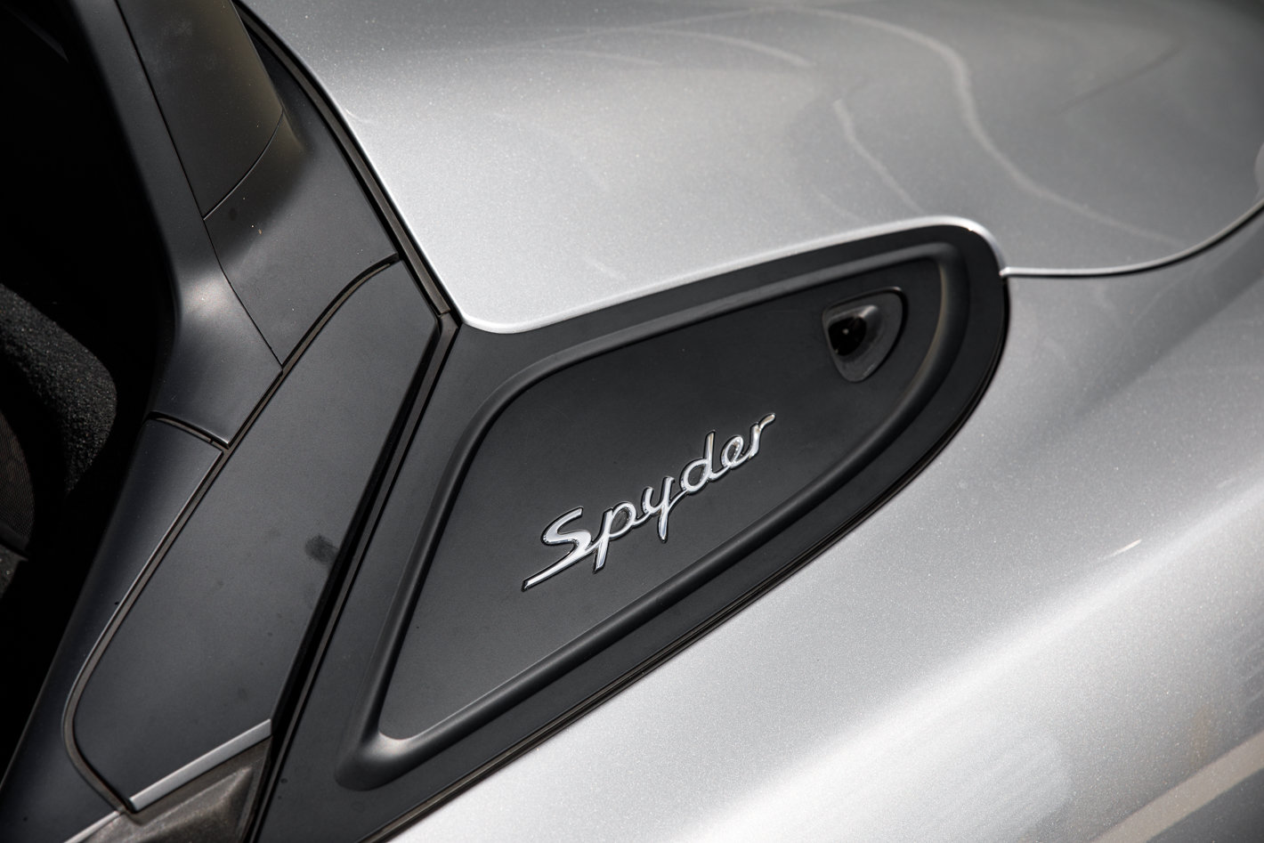 Used 2016 Porsche Boxster Spyder RWD image 5
