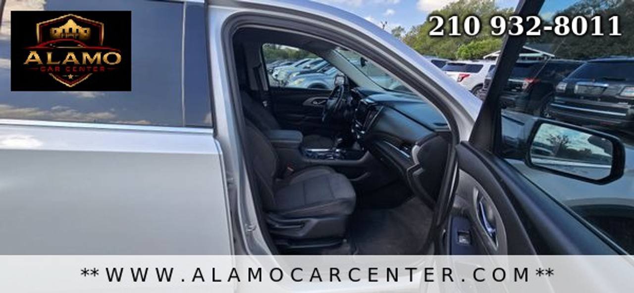 Used 2020 Chevrolet Traverse LT FWD image 14