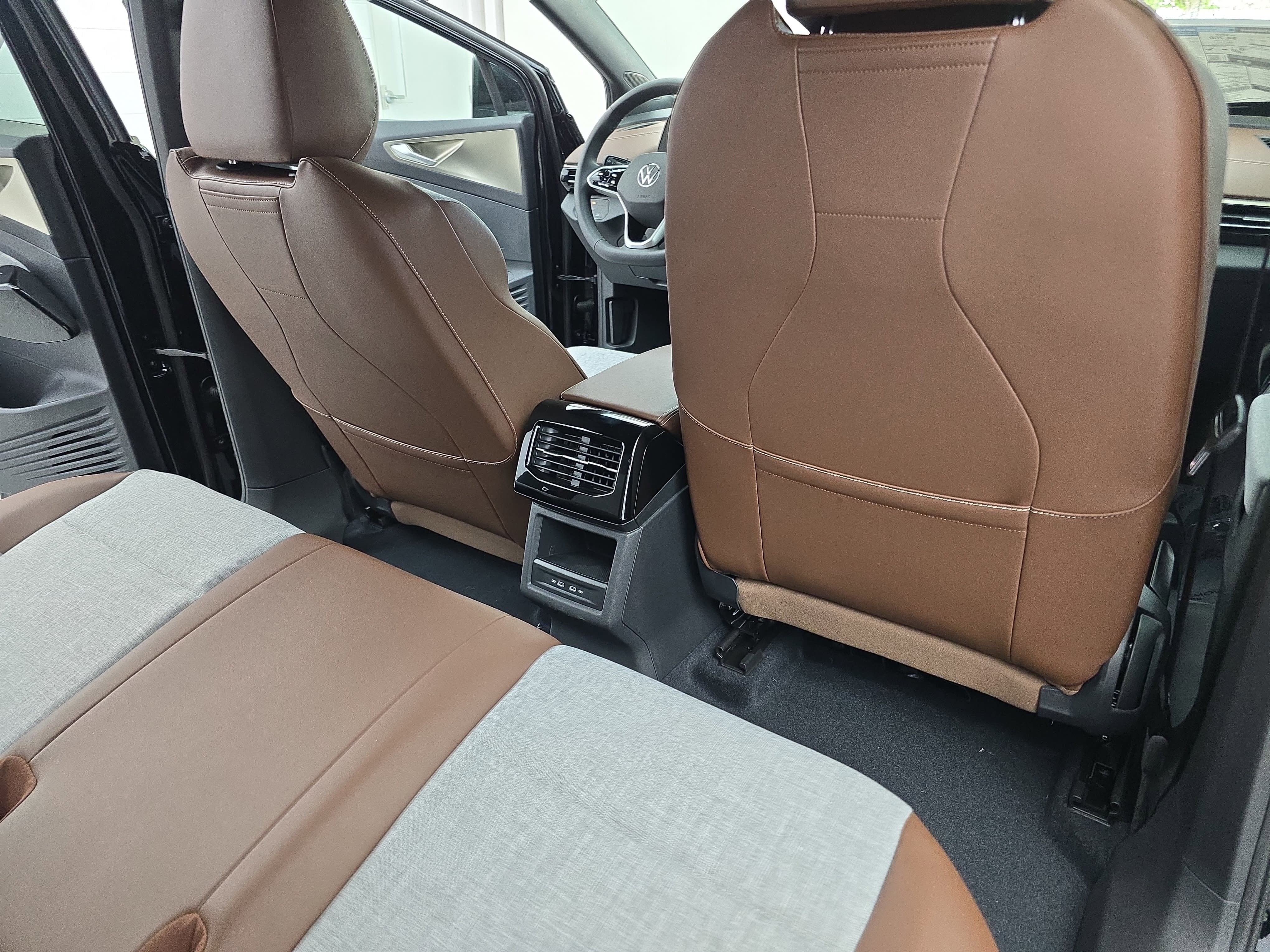 New 2026 Volkswagen ID.4 Pro RWD image 11