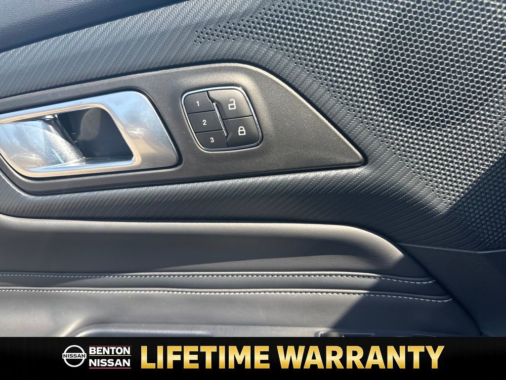 Used 2024 Ford Mustang GT Premium image 13