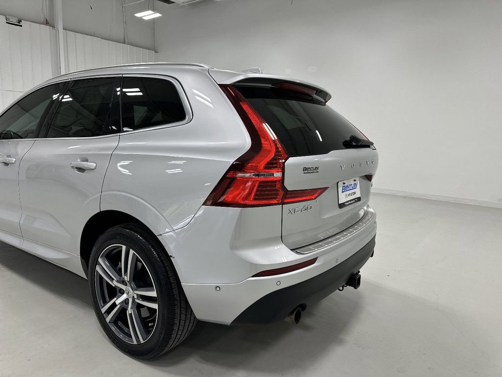 Used 2019 Volvo XC60 T6 Momentum w/ Premium Package image 14