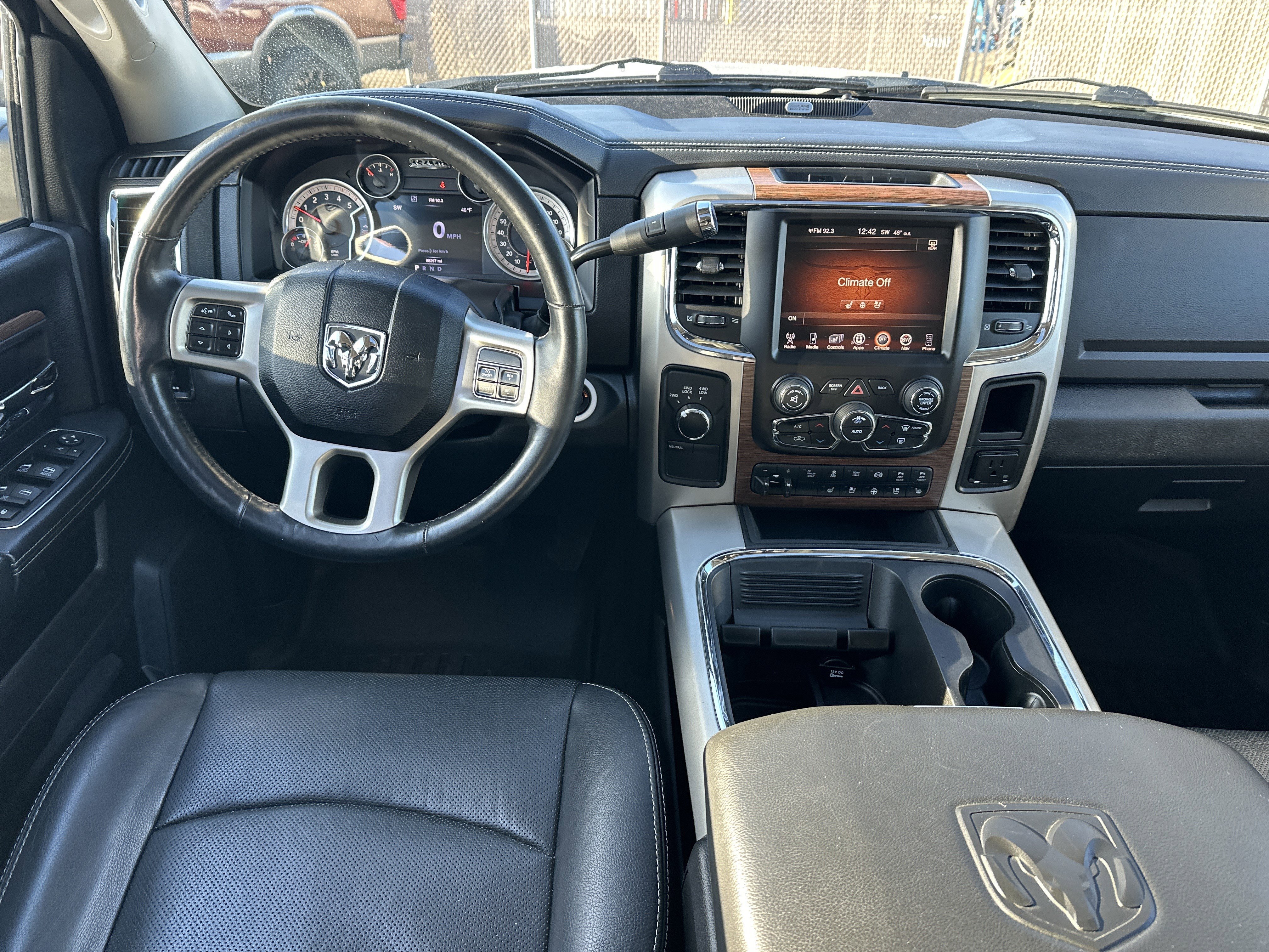 Used 2016 RAM 2500 Laramie w/ Convenience Group image 12