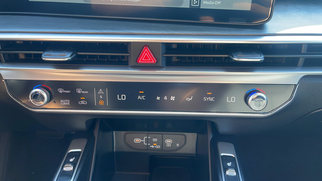 New 2026 Kia Sorento X-Line EX AWD/4WD image 18