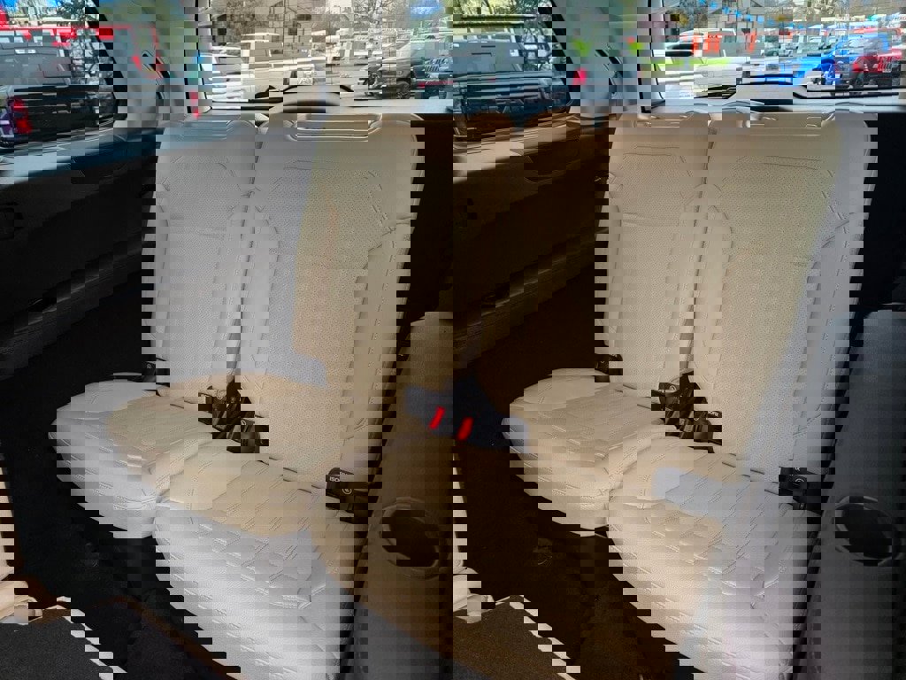 Used 2017 Mercedes-Benz GLS 450 4MATIC image 10