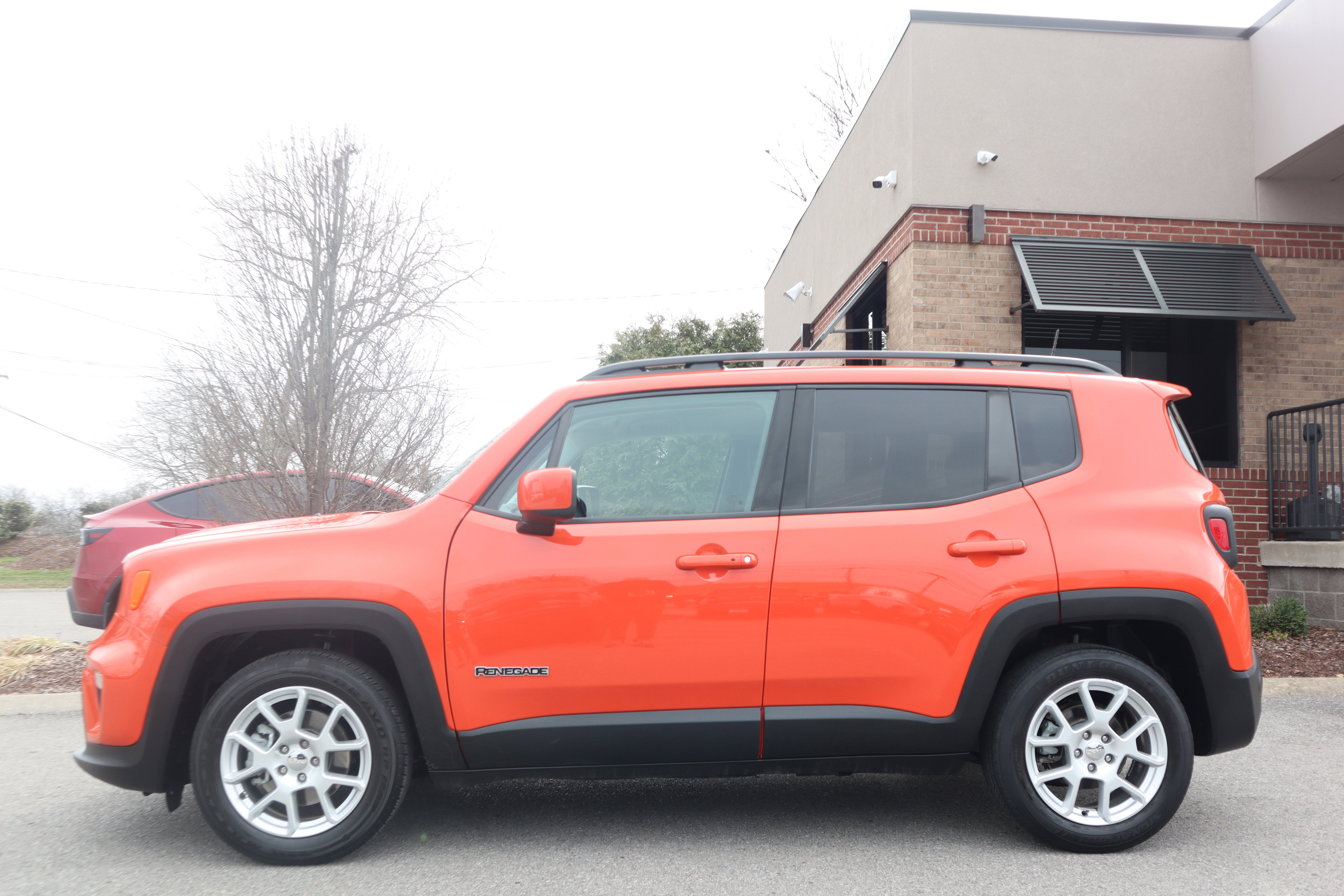 Used 2021 Jeep Renegade Latitude FWD image 10