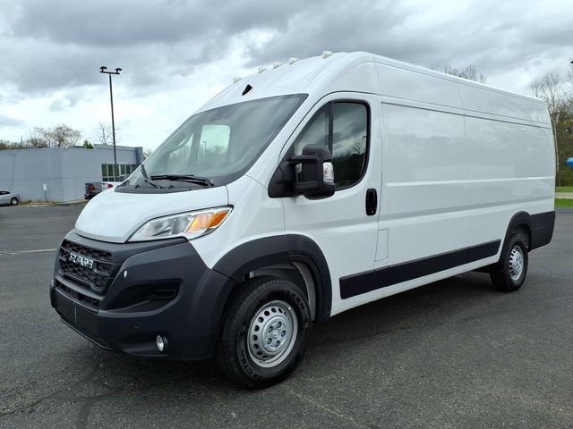 Used 2024 RAM ProMaster 3500 w/ Safety Group FWD image 3