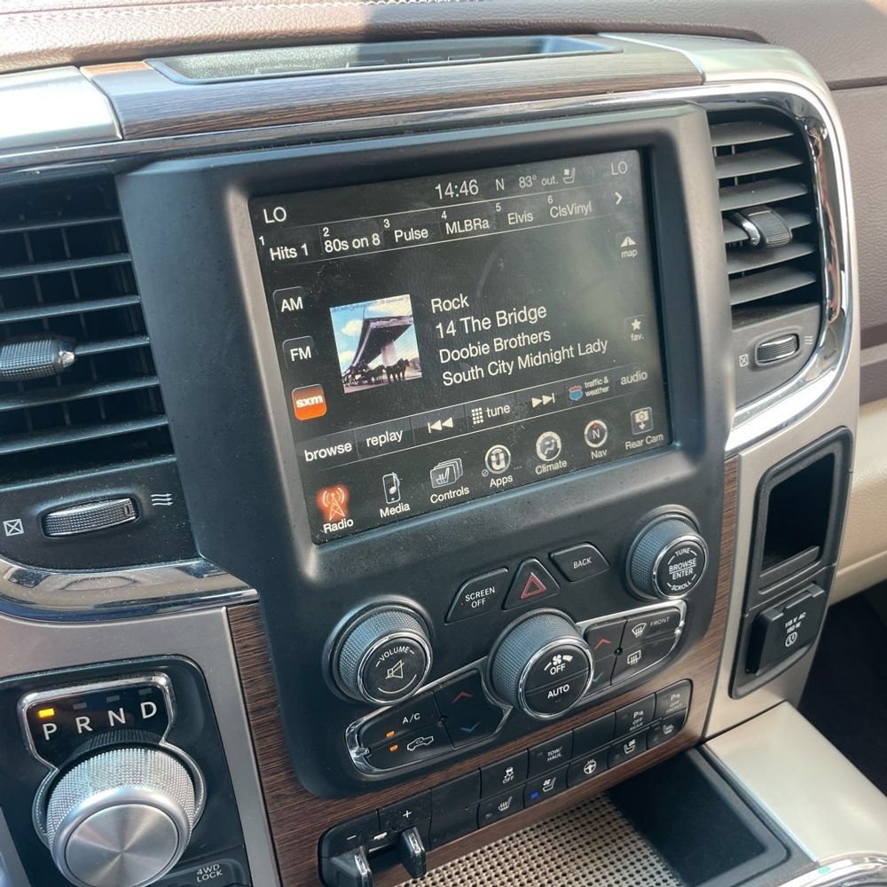Used 2017 RAM 1500 Laramie w/ Convenience Group AWD/4WD image 10
