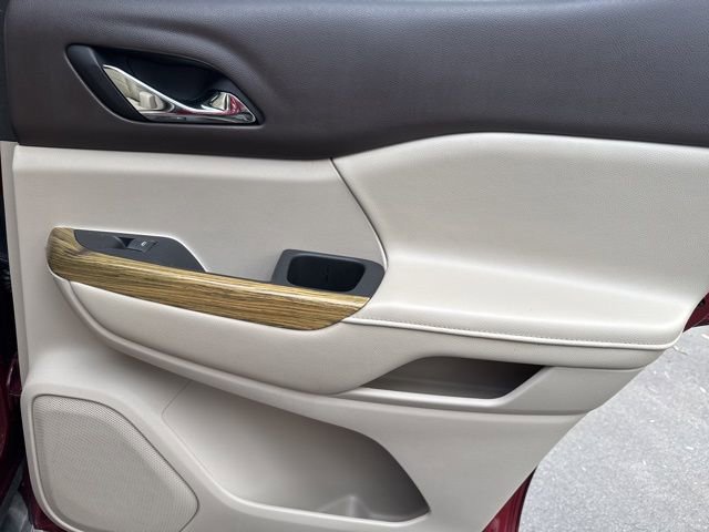 Used 2017 GMC Acadia Denali w/ Technology Package image 28