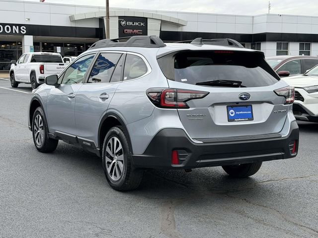 Used 2021 Subaru Outback Premium image 3