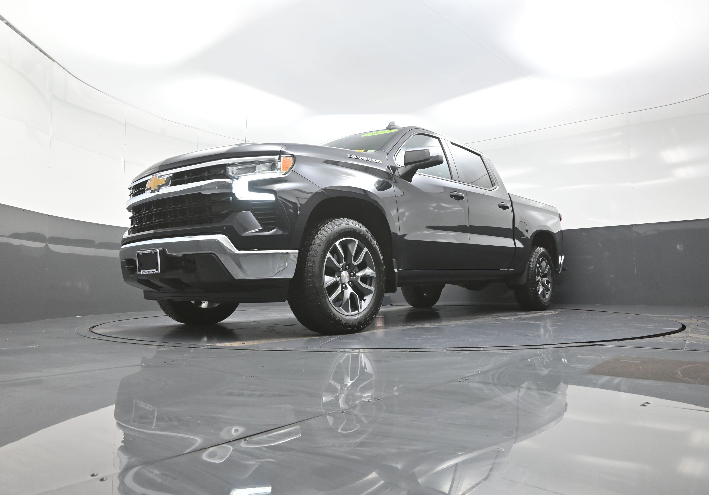 Used 2022 Chevrolet Silverado 1500 LT image 11