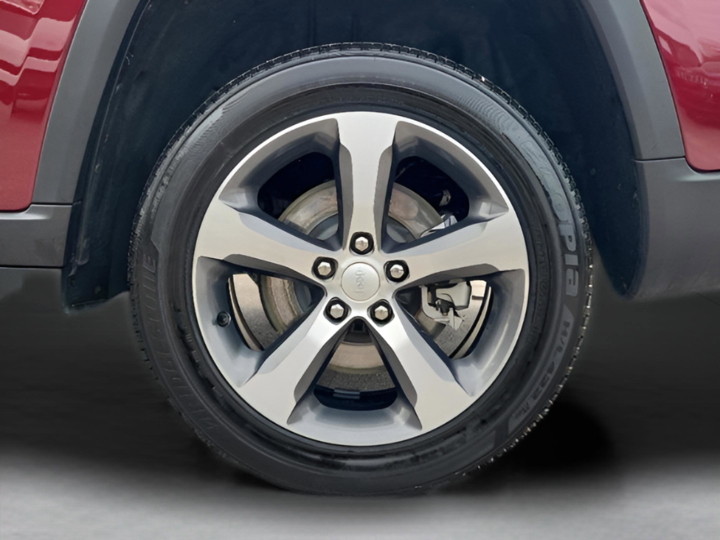 Used 2023 Jeep Grand Cherokee L Limited w/ Luxury Tech Group II image 33