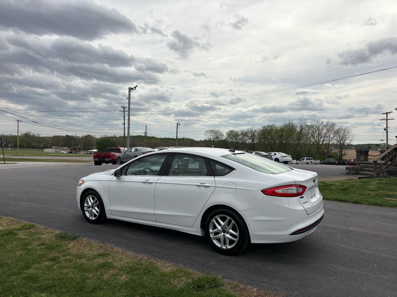 Used 2016 Ford Fusion SE image 20