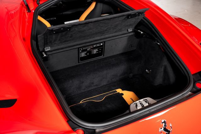 Certified 2019 Ferrari 812 Superfast RWD image 10