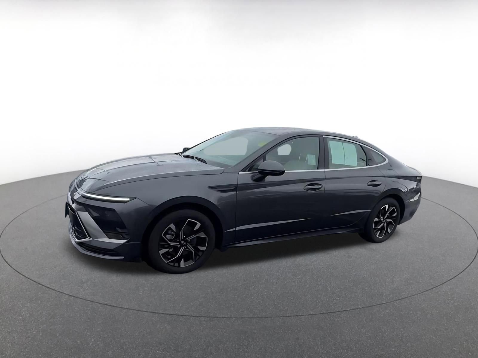 Used 2025 Hyundai Sonata SEL FWD image 8