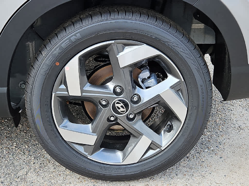 New 2026 Hyundai Venue SEL FWD image 7