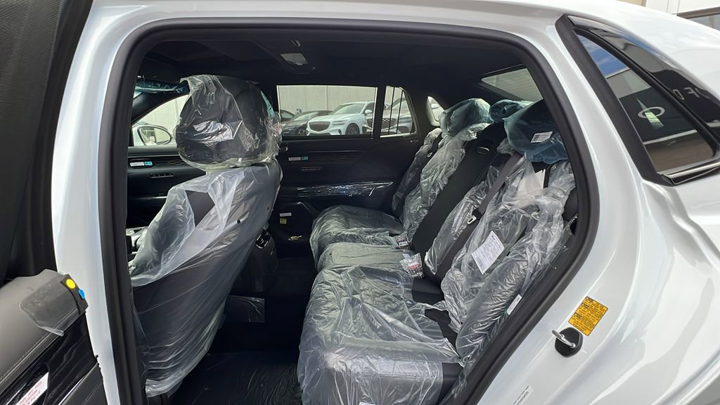 New 2026 Genesis G90 3.5T Prestige image 37