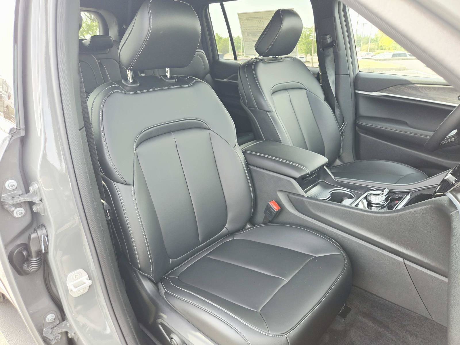 New 2027 Jeep Grand Cherokee L Limited AWD/4WD image 19