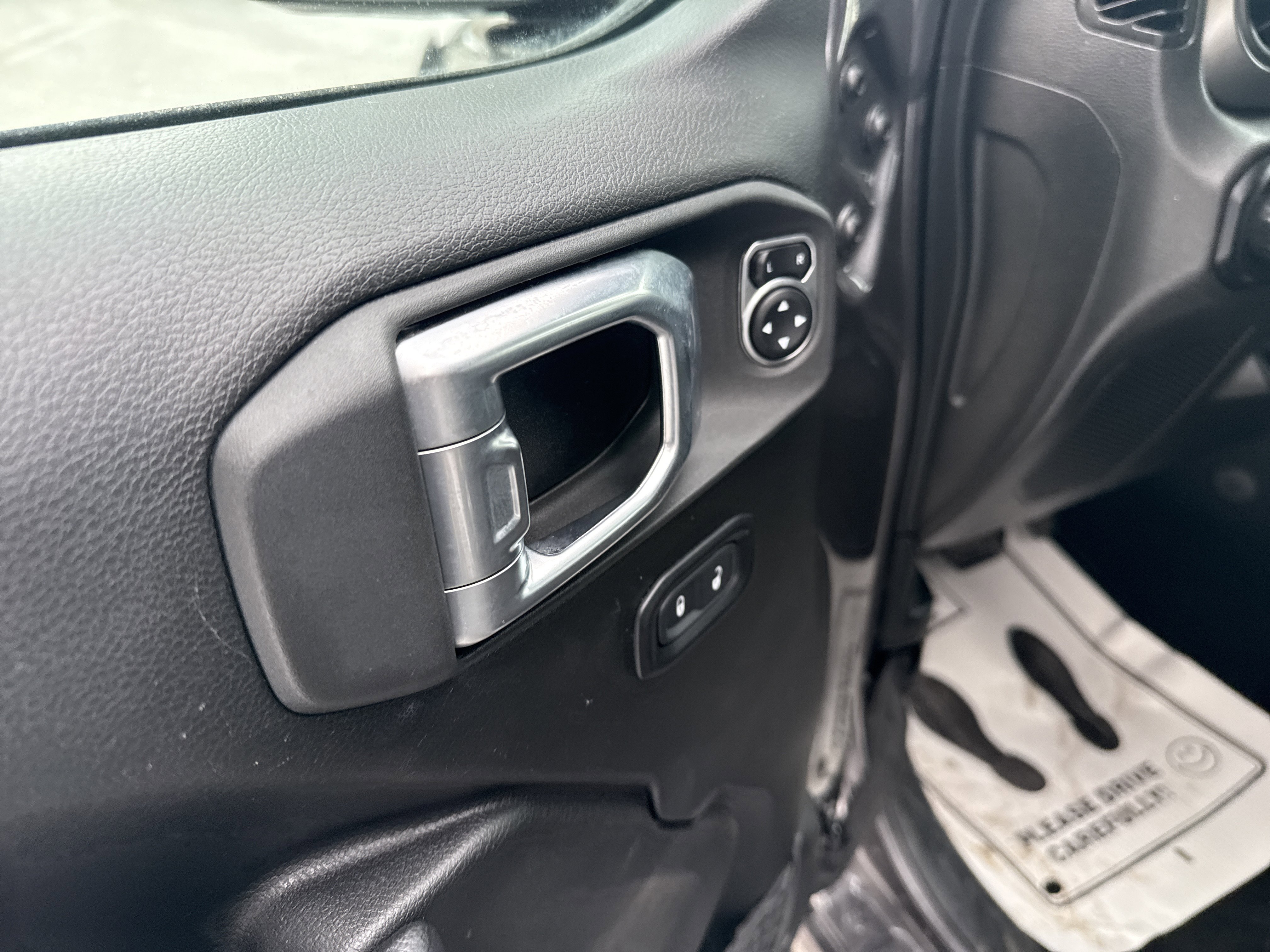 Used 2023 Jeep Gladiator Sport image 16