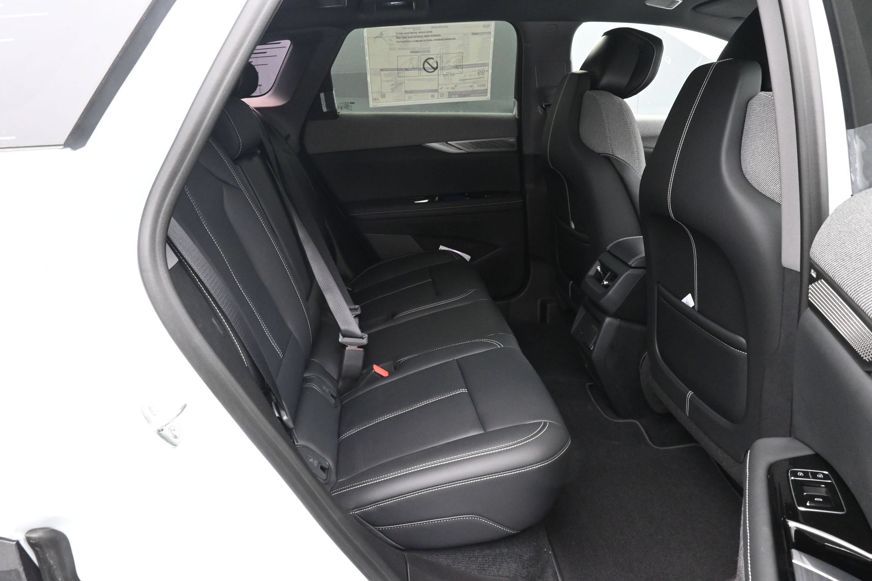 New 2026 Cadillac Optiq Luxury 1 w/ LPO, Floor Liner Package AWD/4WD image 12