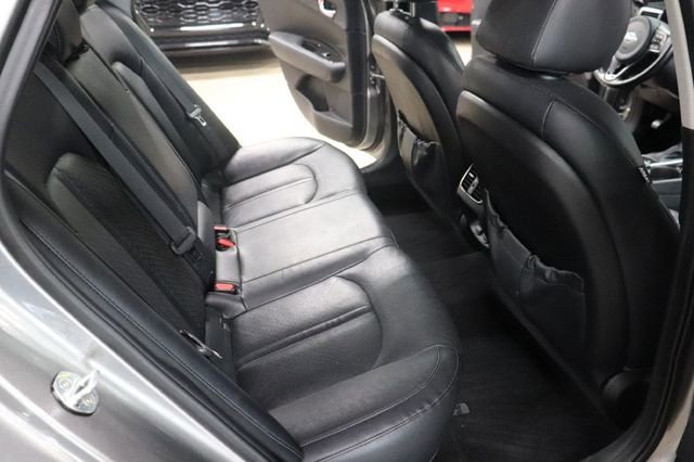 Used 2017 Kia Optima EX w/ Premium Package FWD image 16