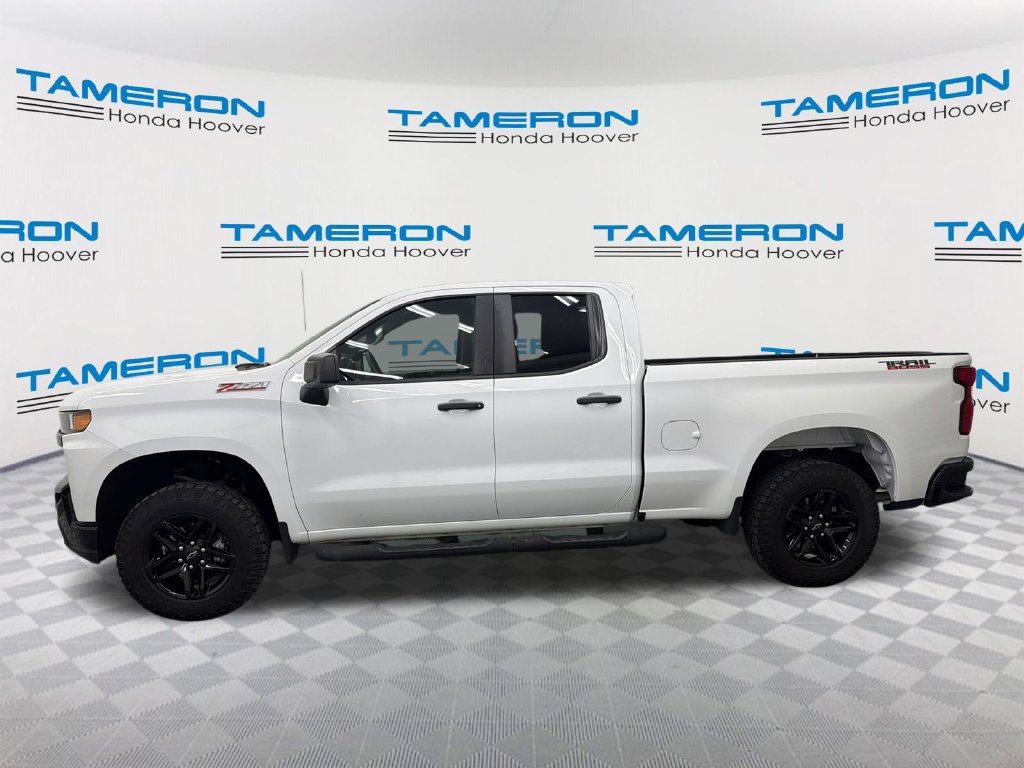 Used 2020 Chevrolet Silverado 1500 Custom Trail Boss w/ Custom Convenience Package AWD/4WD image 2