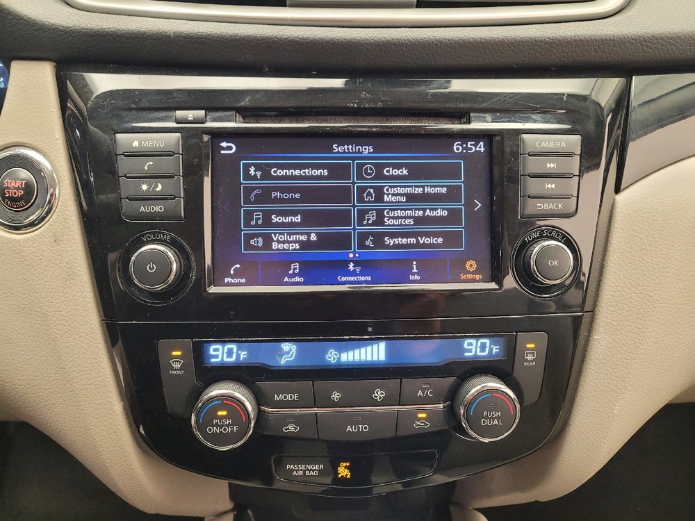 Used 2019 Nissan Rogue Sport SV image 25